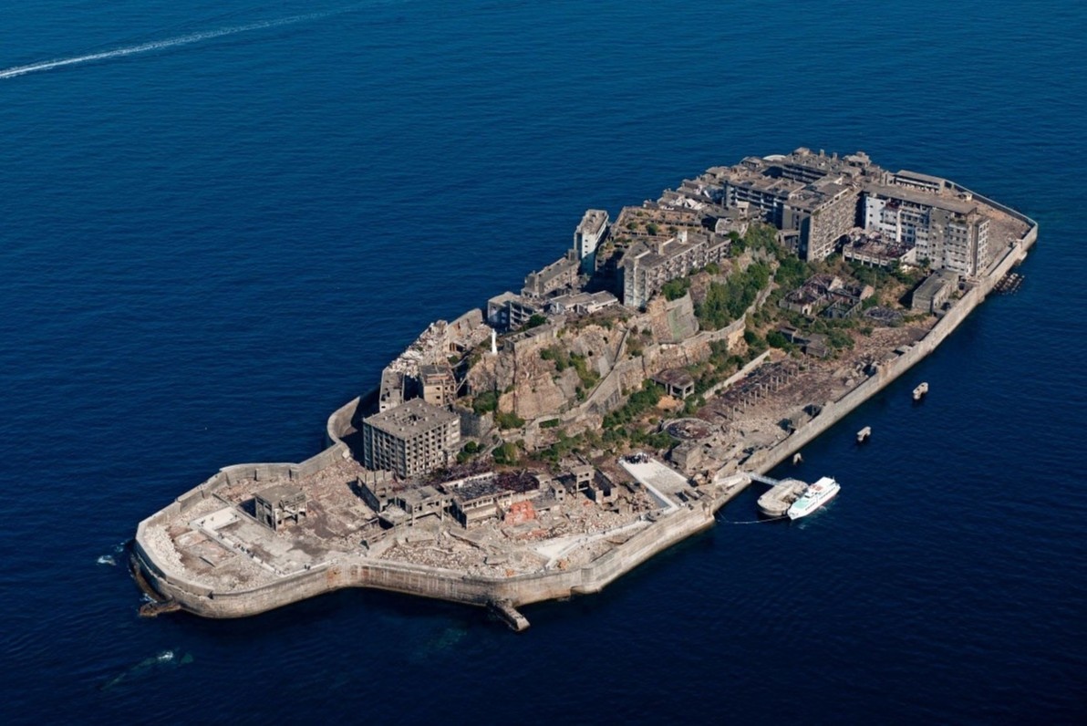 Khung canh hoang tan tren hon dao ma o Nhat Ban hinh anh