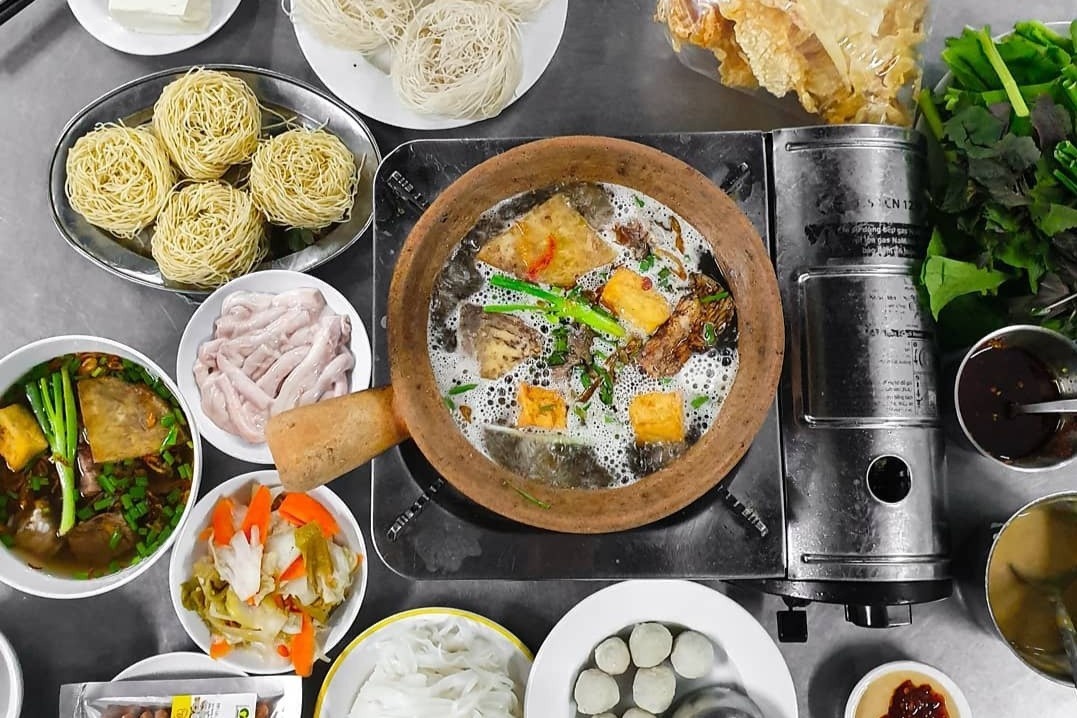 3 quan lau de ngon tai TP.HCM hinh anh