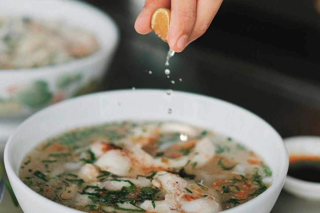 Banh canh ca loc o TP.HCM hinh anh