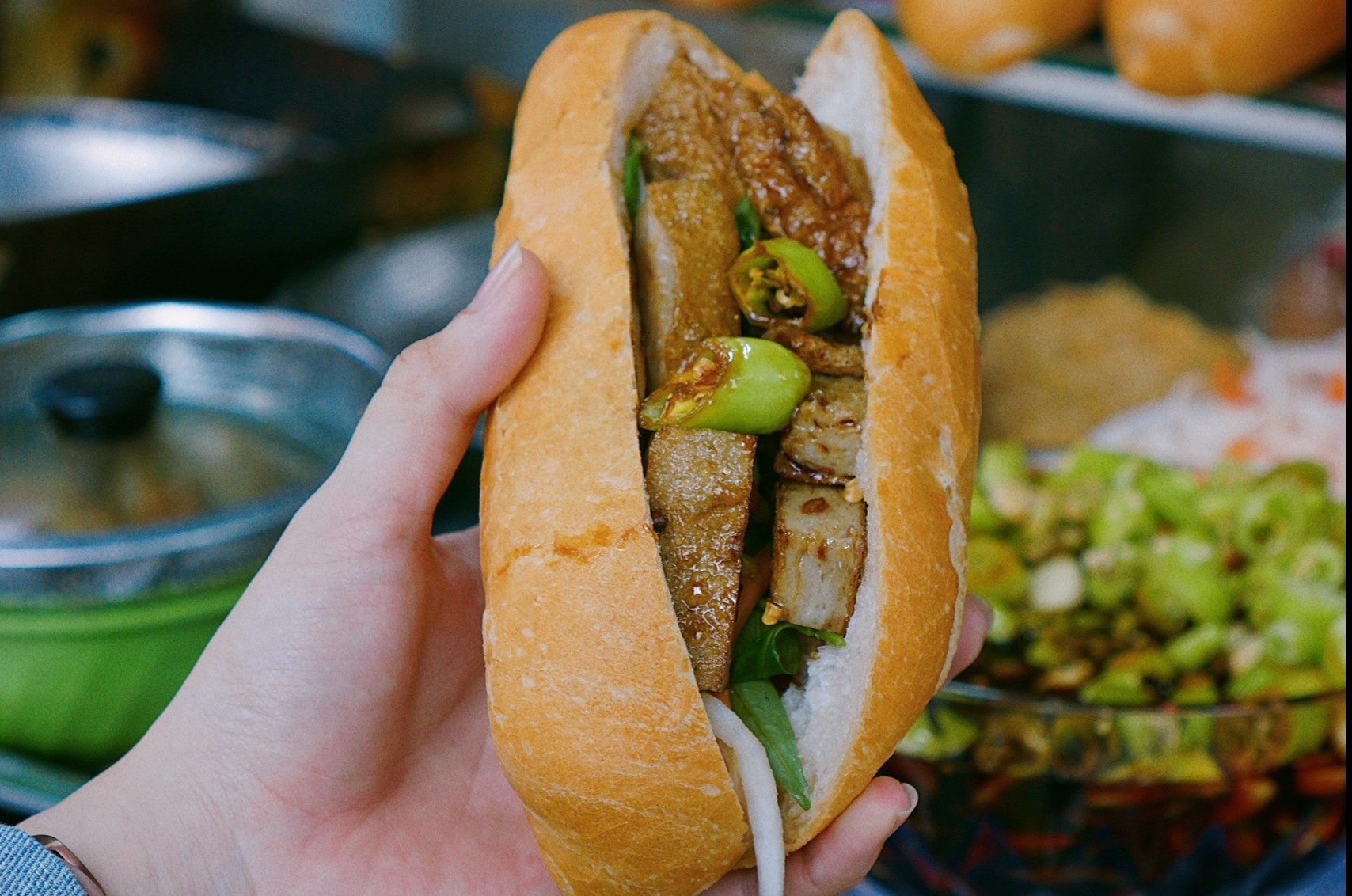 Tiem banh mi cha ca ngon o TP.HCM hinh anh
