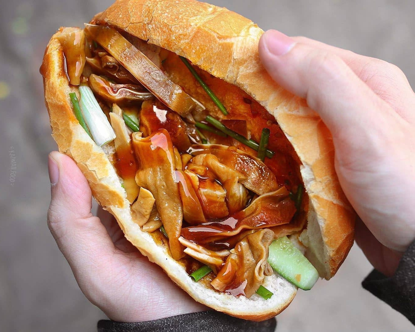 Dia chi thuong thuc banh mi pha lau o TP.HCM hinh anh