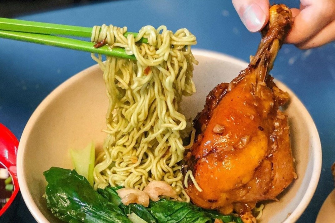 Cong thuc lam mi ga quay gion thom hinh anh