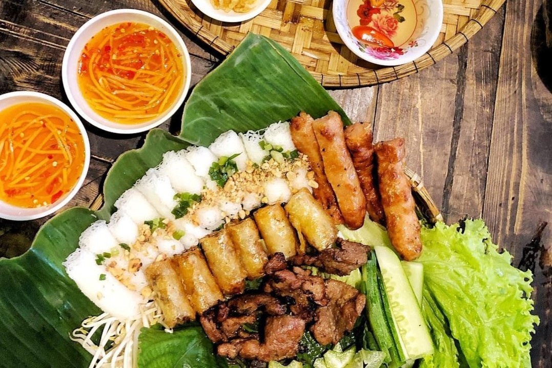 3 khu cho am thuc hap dan thuc khach quan 1 hinh anh