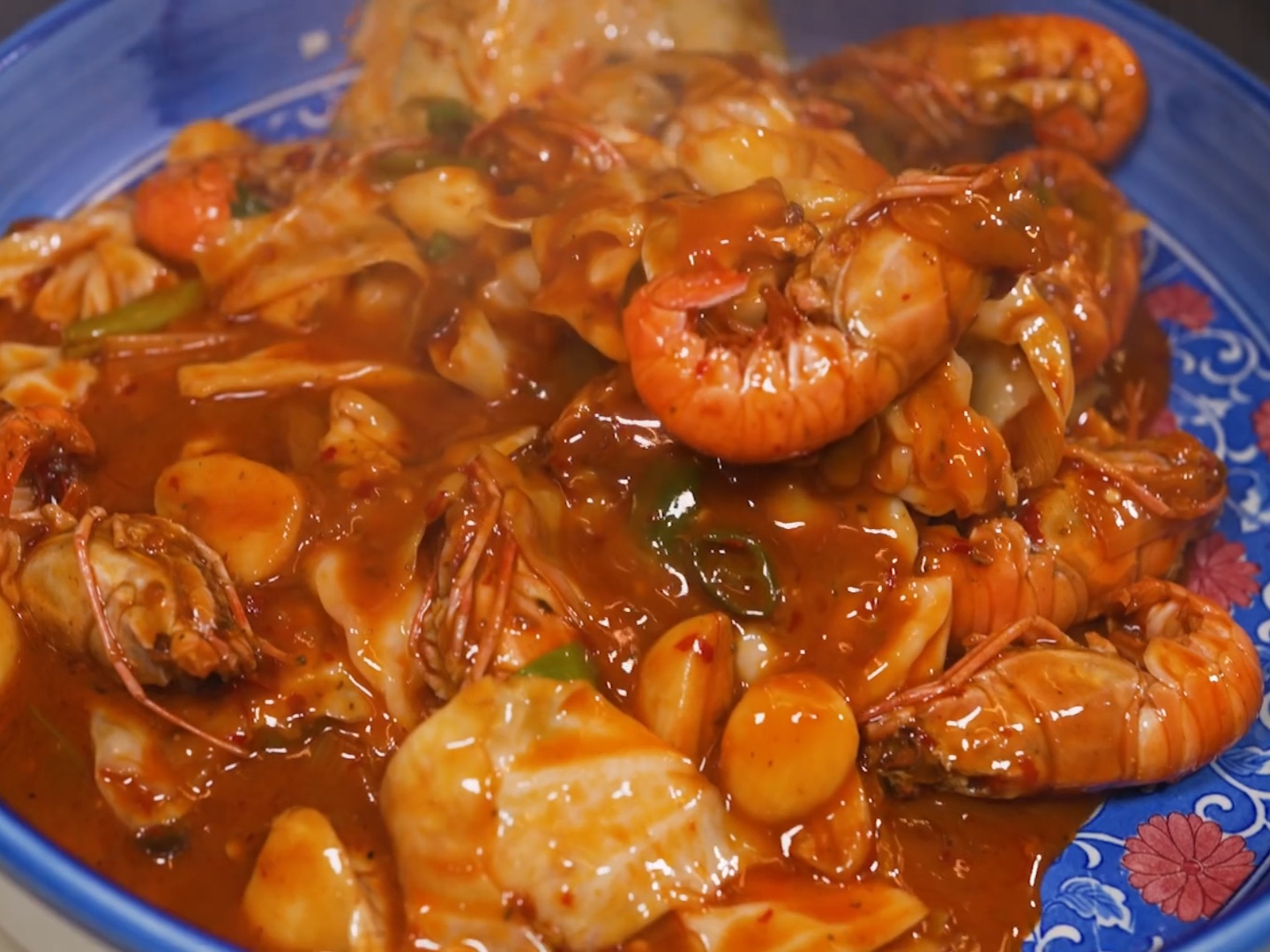 Mon tom sot cay tren duong pho Han Quoc hinh anh