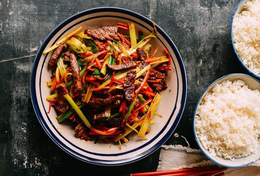 Bien tau bo kho xao cay kieu Tu Xuyen hinh anh