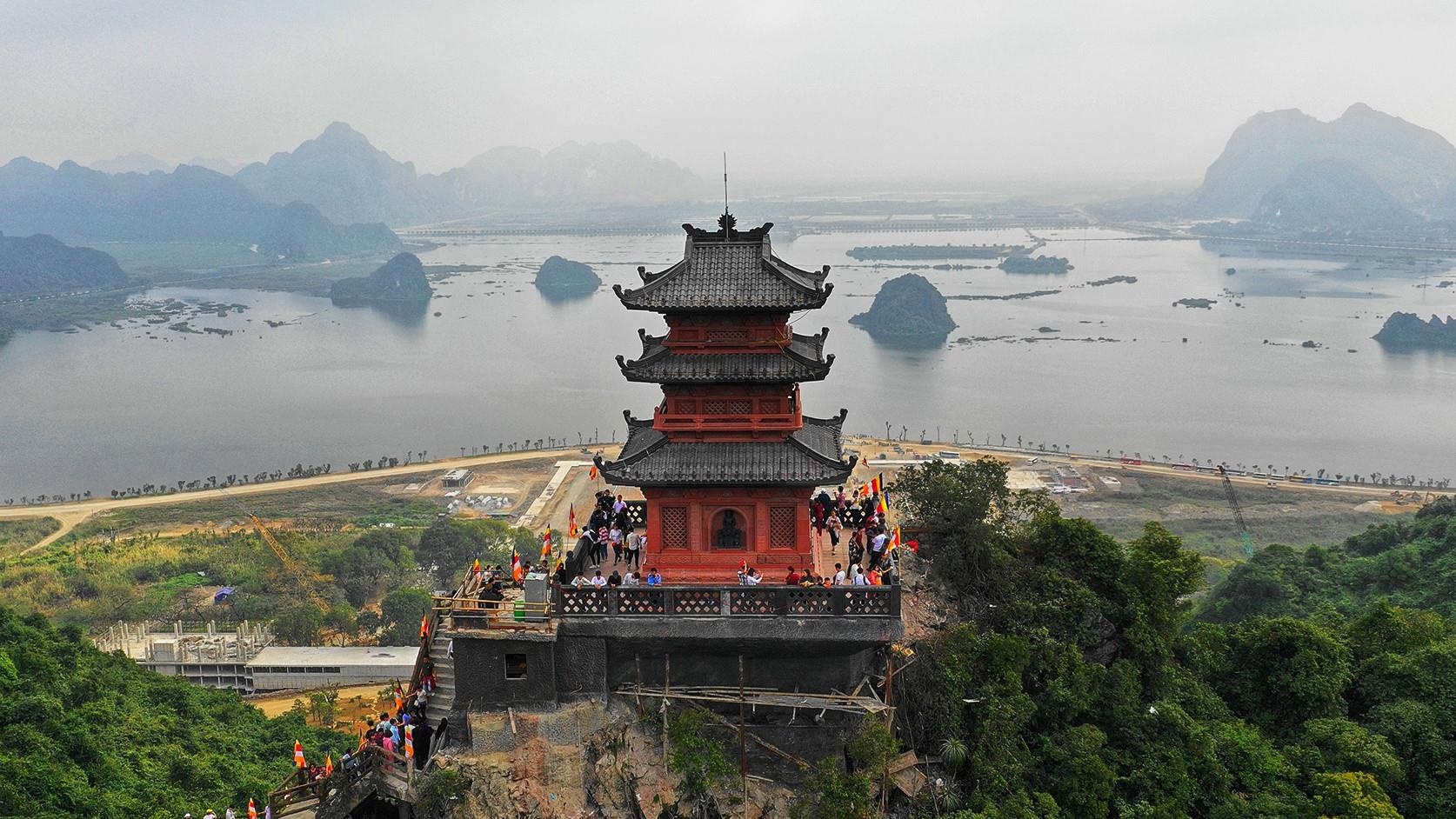 Nhieu sai pham tai khu du lich Tam Chuc hinh anh