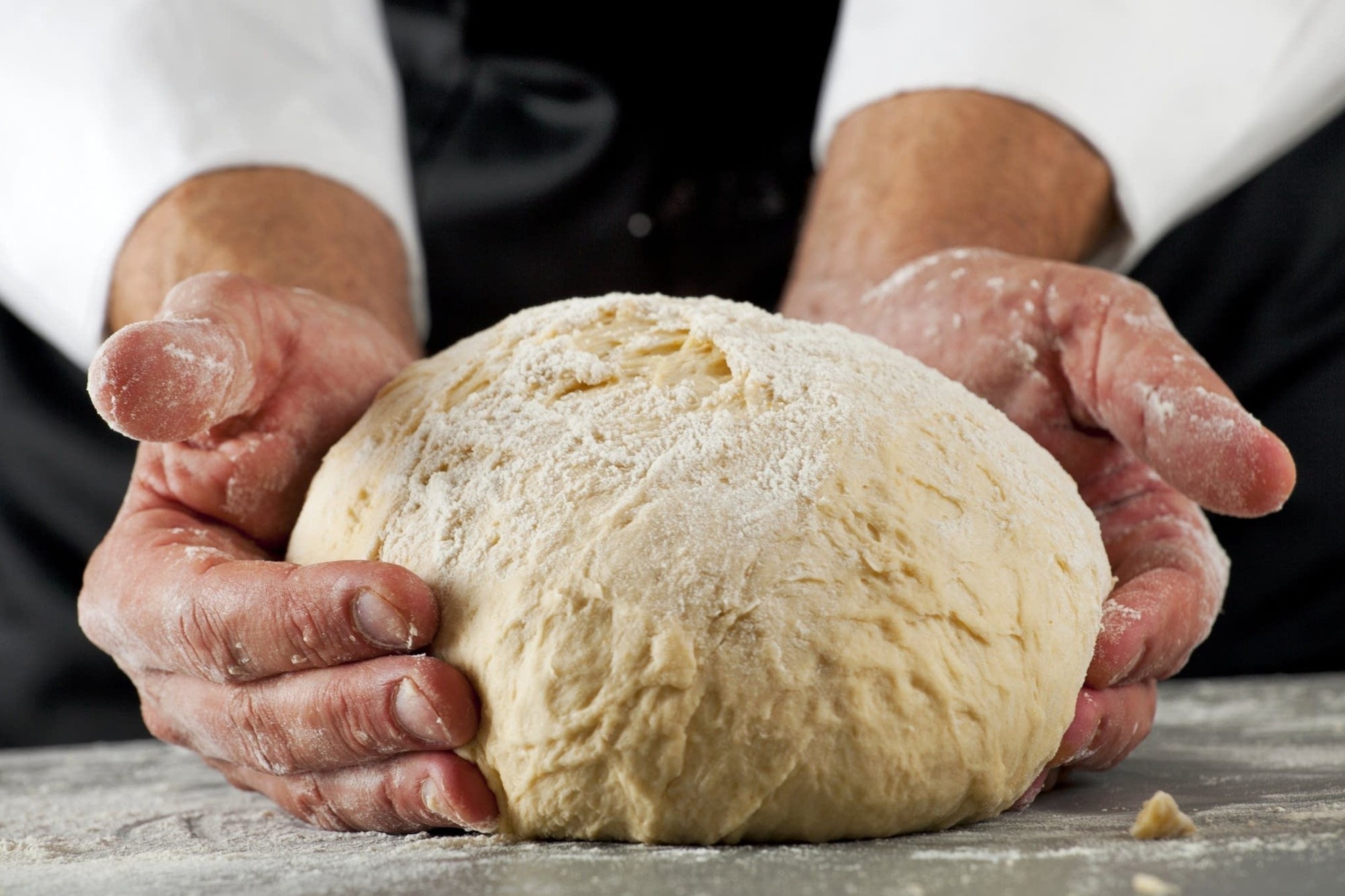 Mot ngay cua dau bep lam banh mi nguoi Nhat hinh anh