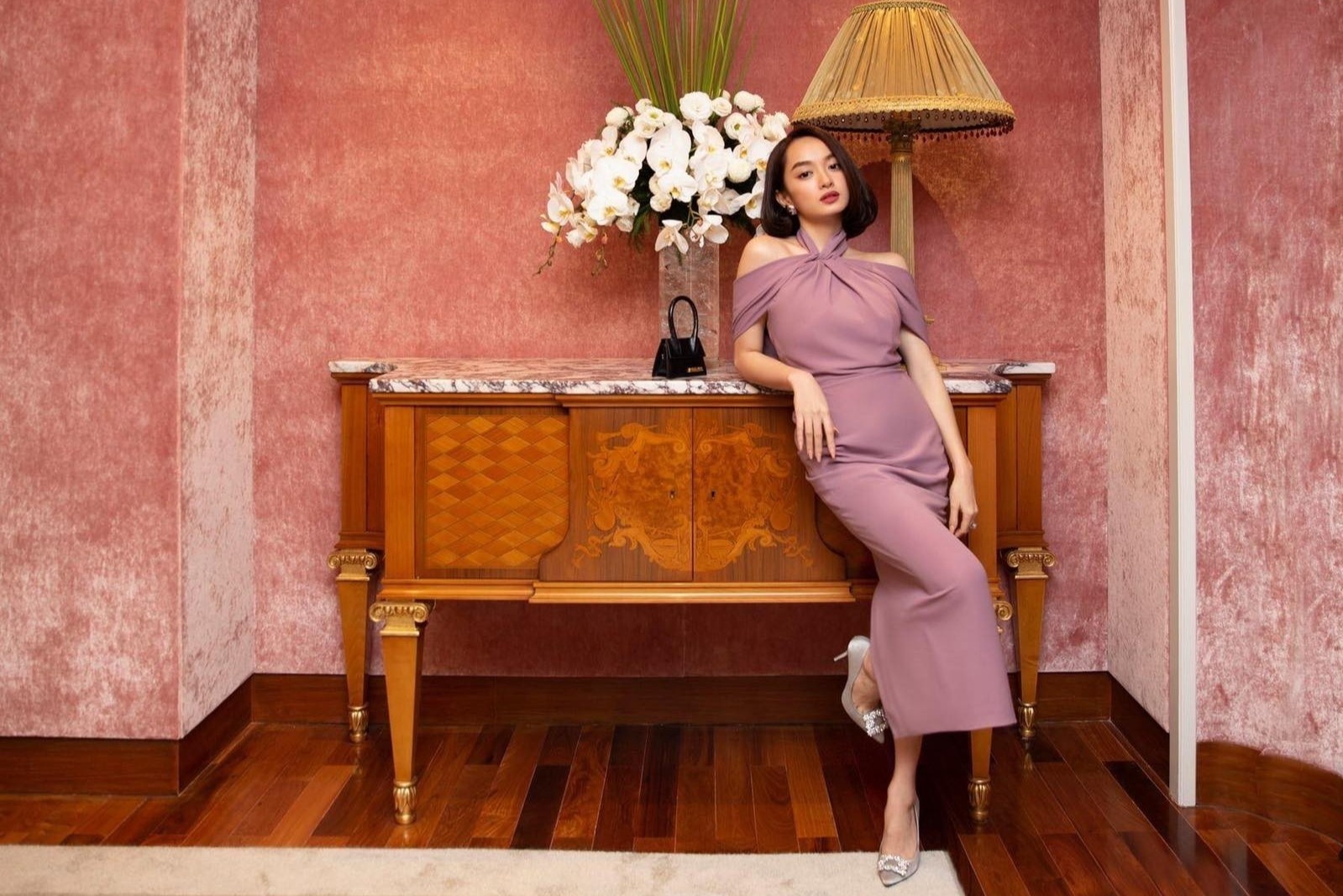 Tan huong ky staycation tai khach san trung tam TP.HCM hinh anh