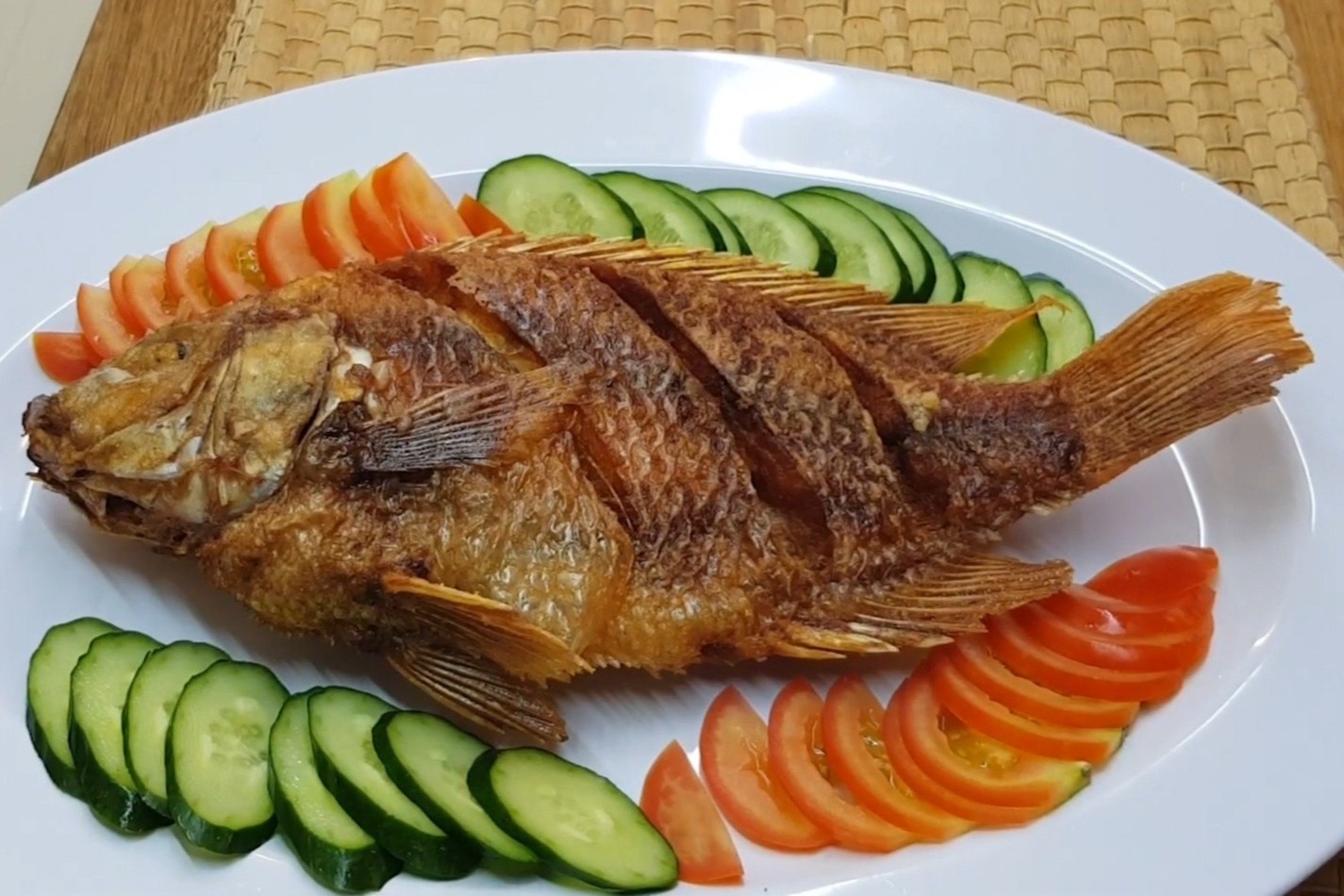 Meo chien ca gion va khong vang dau hinh anh