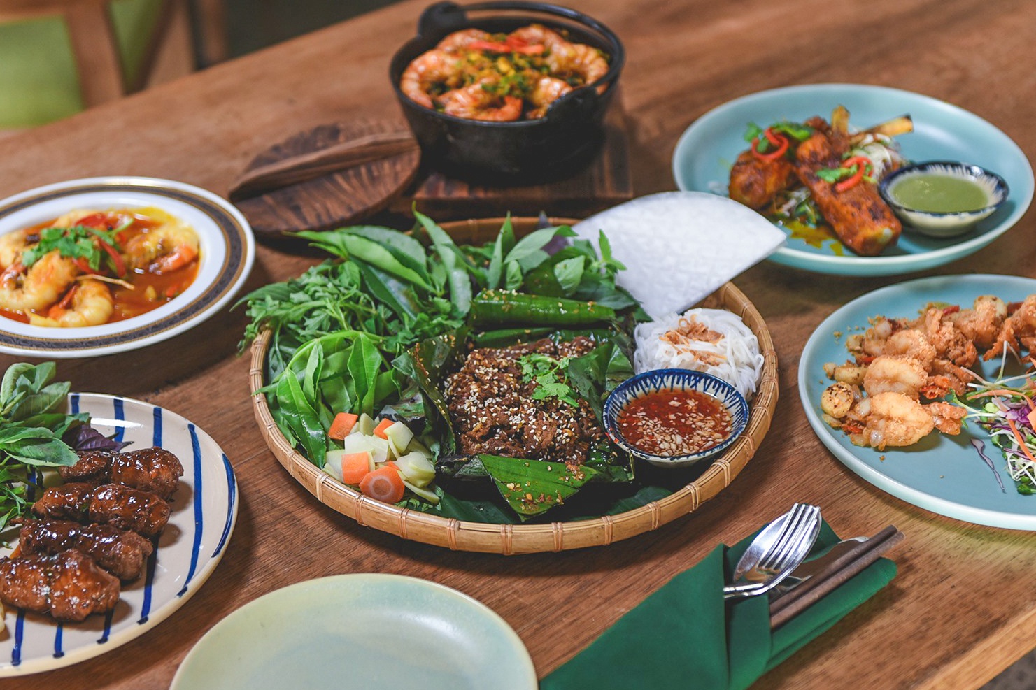 An toi o dau tai quan 1? hinh anh