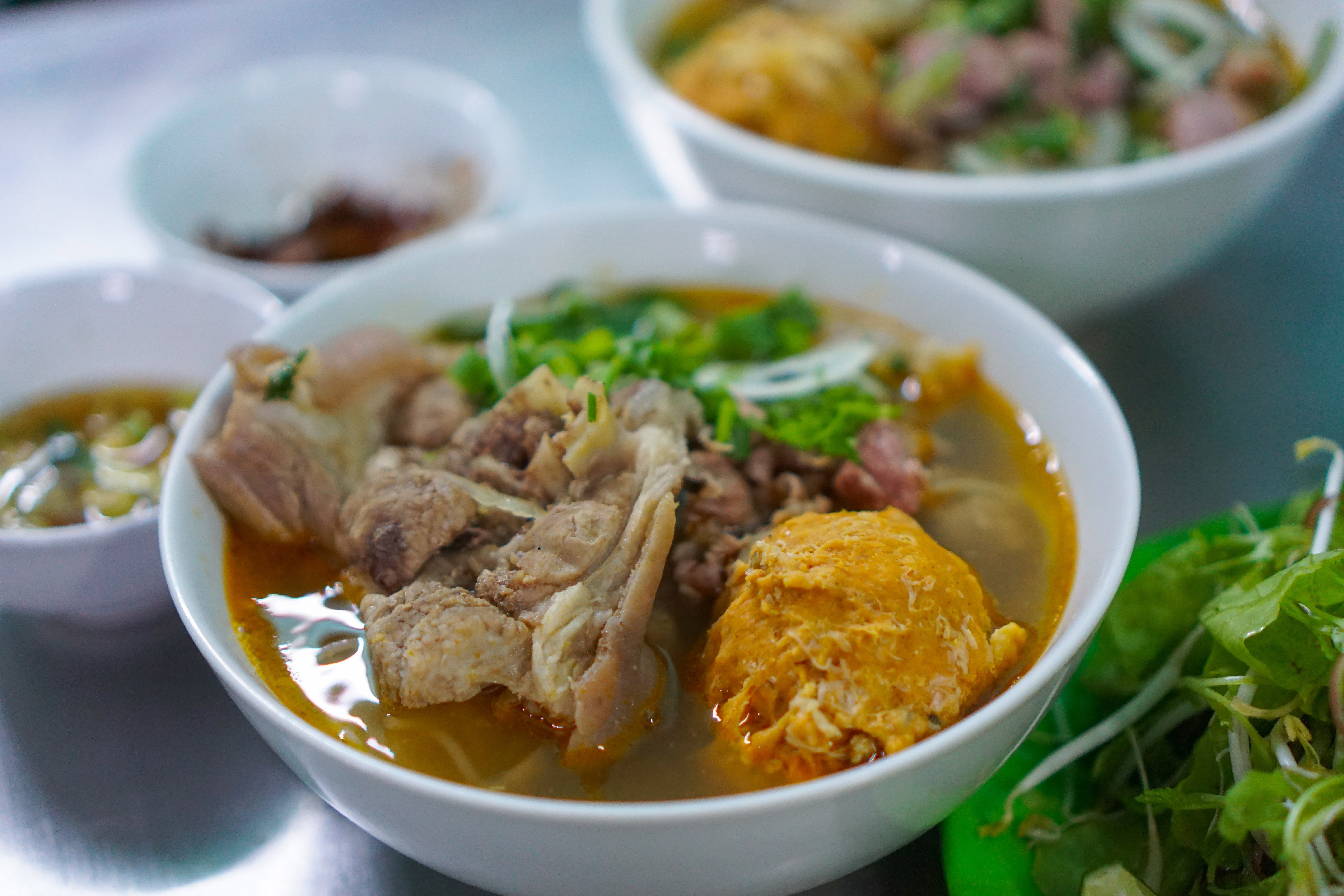 'Toi an 7 bua o Hue voi 350.000 dong' hinh anh