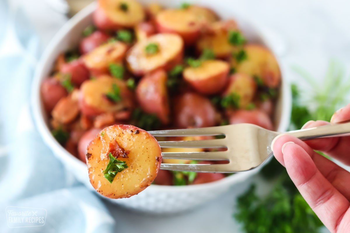 Cach lam salad khoai tay kieu Duc hinh anh