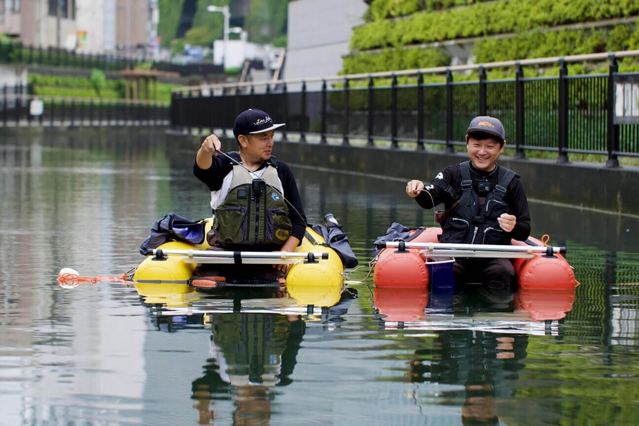 Cach nguoi Nhat cau ca tren song giua thu do hinh anh