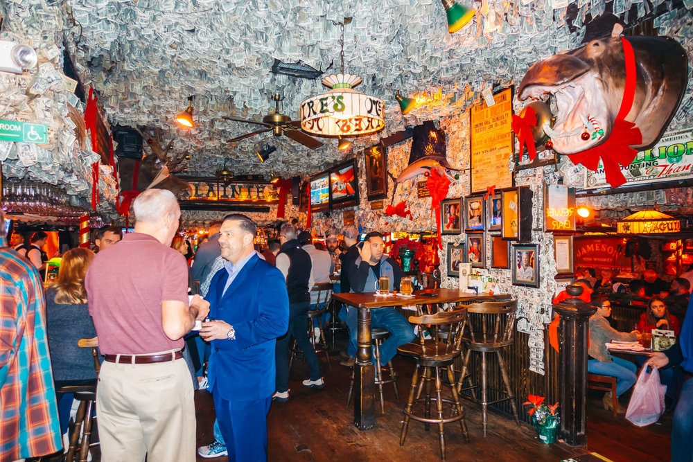 quan bar dan tien tren tran nha,  quan bar,  am thuc anh 3