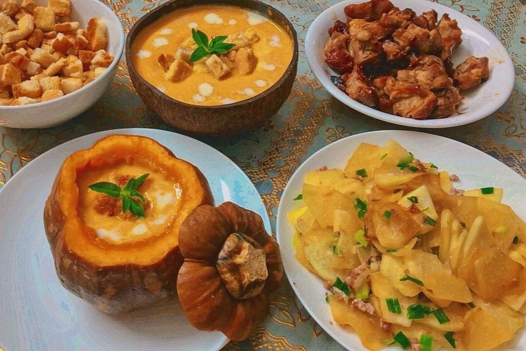 Nguoi tre TP.HCM an gi trong 15 ngay gian cach? hinh anh