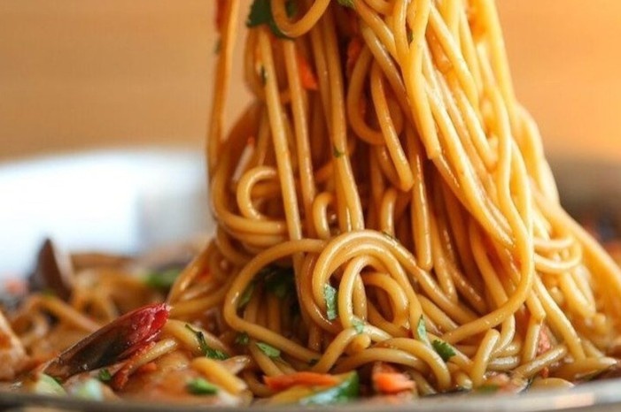 Cong thuc 5 phut lam mi xao chay hinh anh