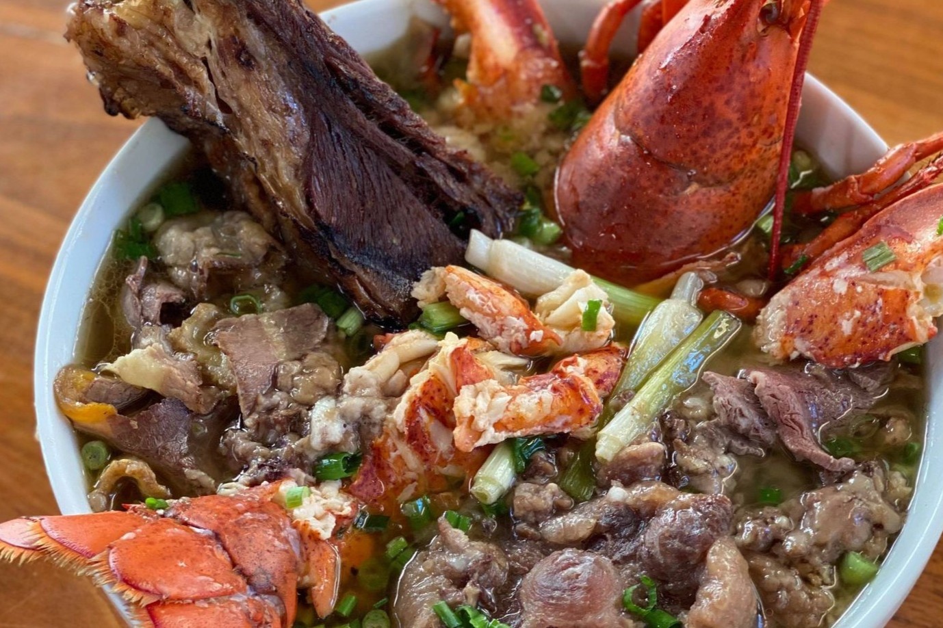 Pho tom hum gia 79 USD cua dau bep goc Viet hinh anh