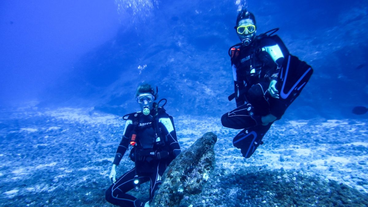 10 nam du lich tren thuyen buom anh 4