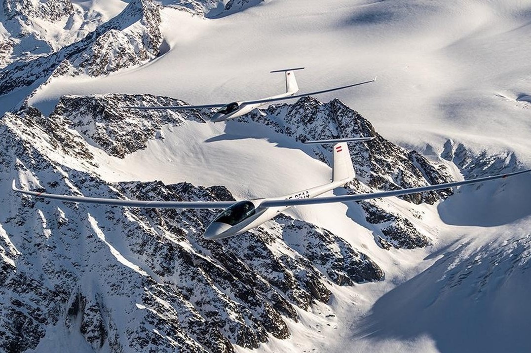 Chuyen bay gia 1,2 trieu USD qua day Himalaya hinh anh