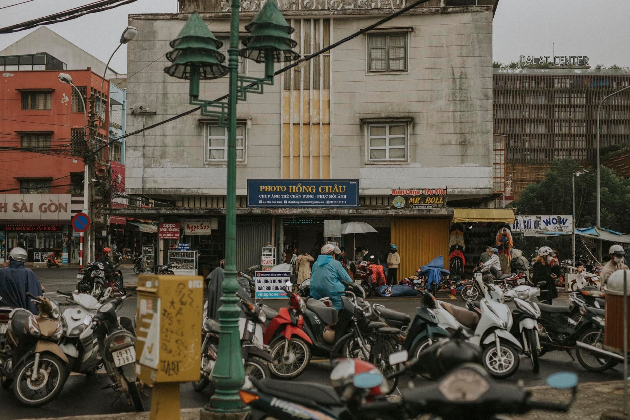 Da Lat van mo cua hang quan sau khi co ca mac Covid-19 moi hinh anh