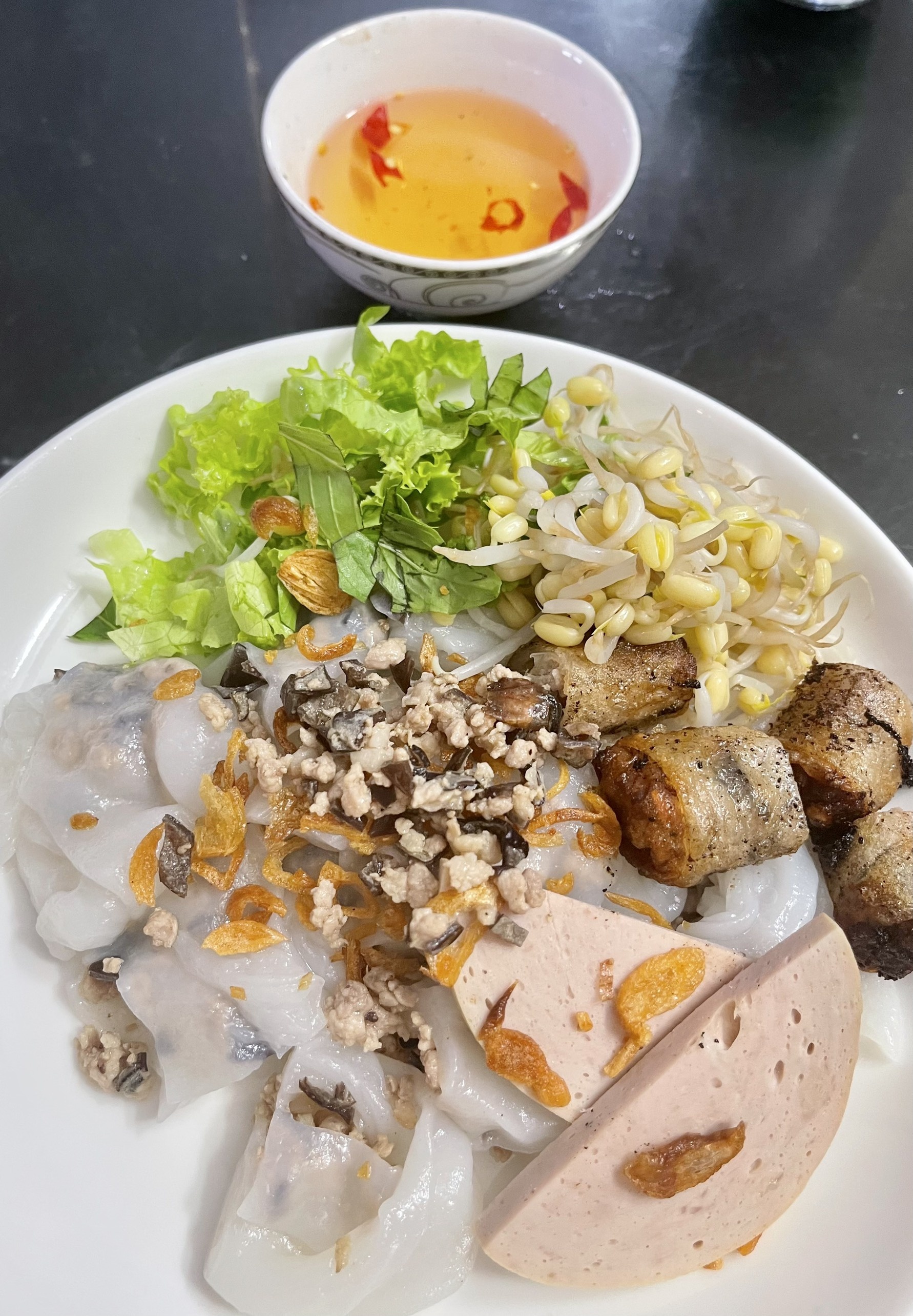 Dien vien Kieu Trinh nau mon Viet anh 4