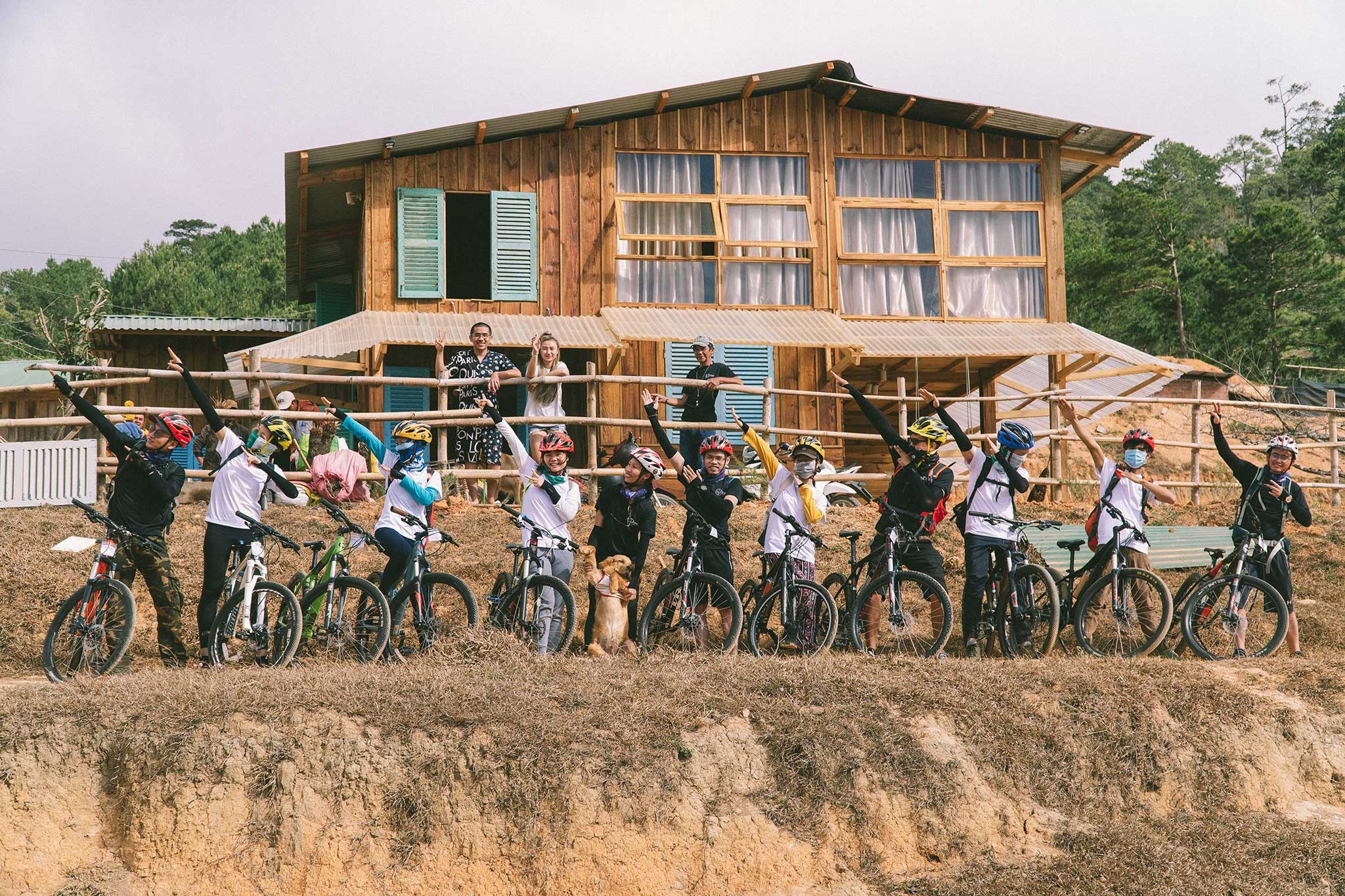 chang trai bo pho ve que anh 2