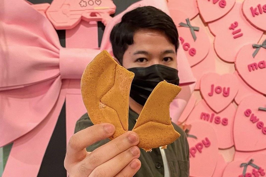 Quan ca phe an theo 'Squid Game' o Singapore hinh anh