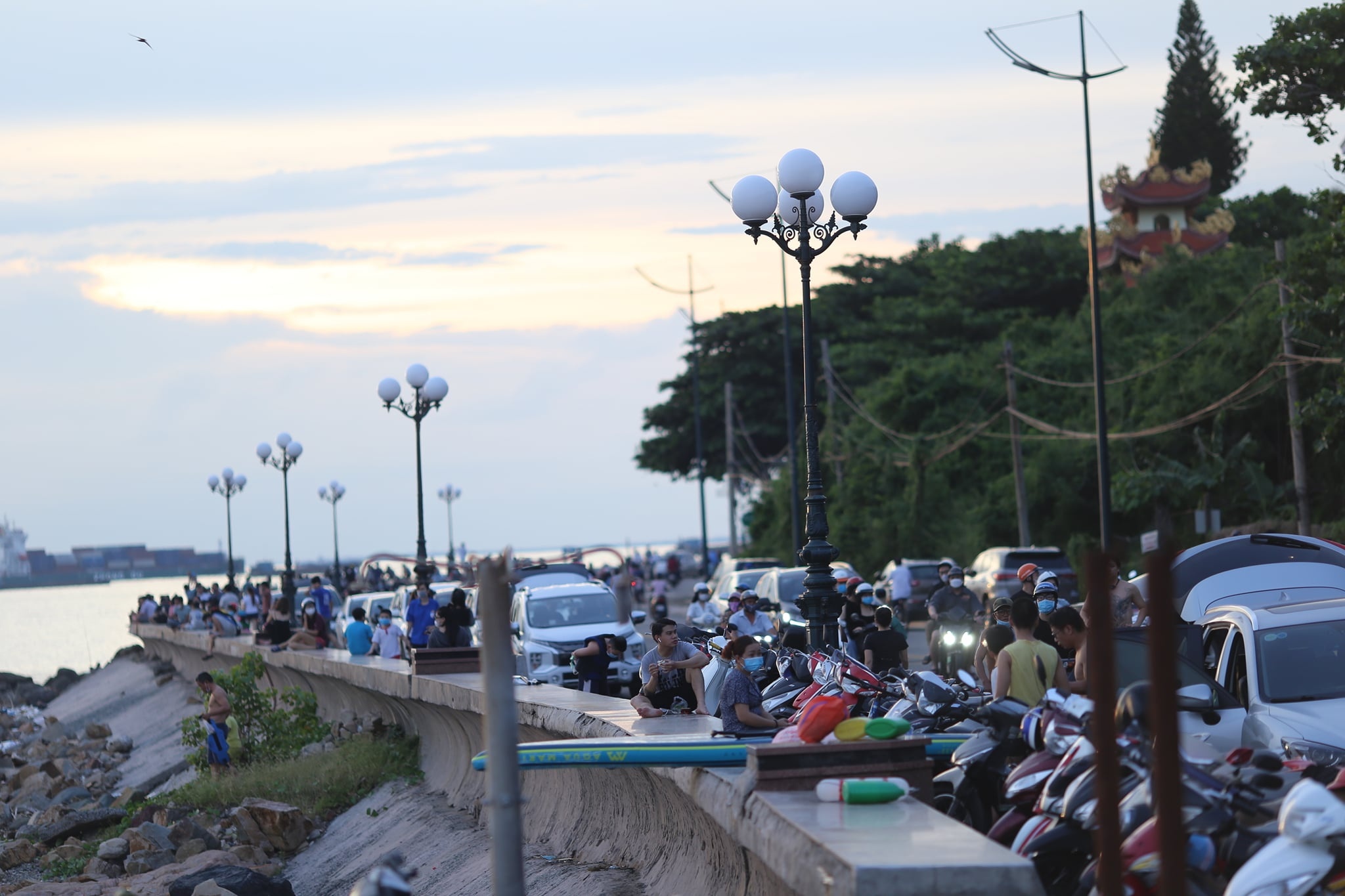 biển Vũng Tàu đông đúc ảnh 2 bien Vung Tau dong duc anh 2