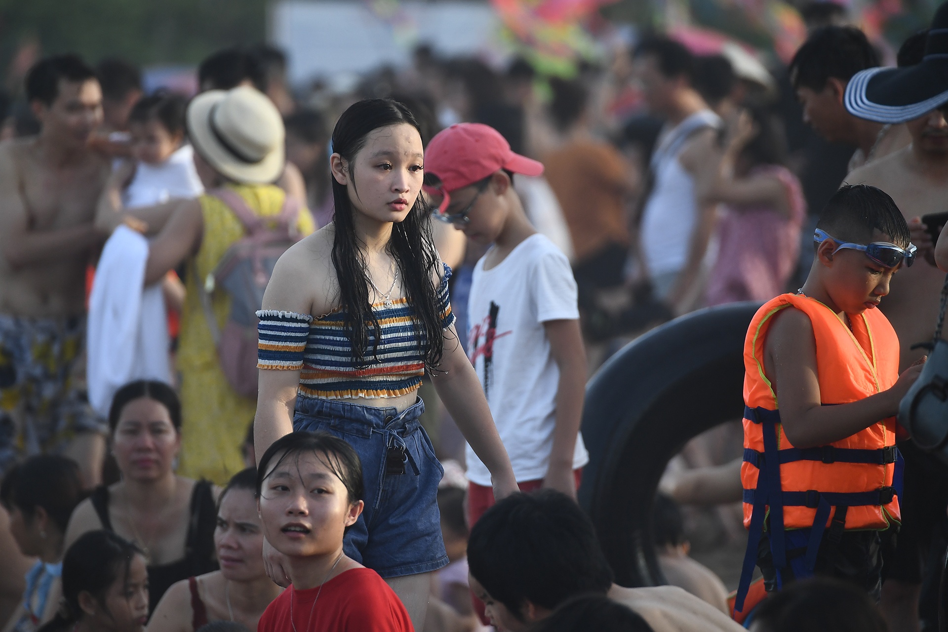 Tour du lich bien len ngoi dip 30/4-1/5 hinh anh