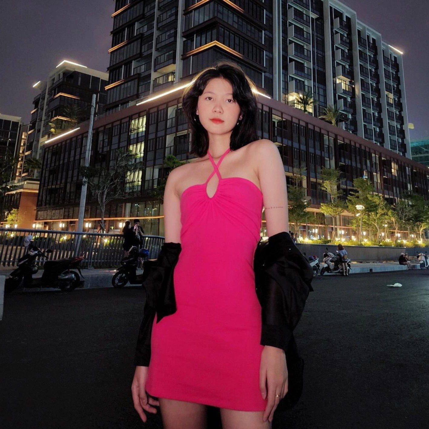 trang phuc du lich anh 7