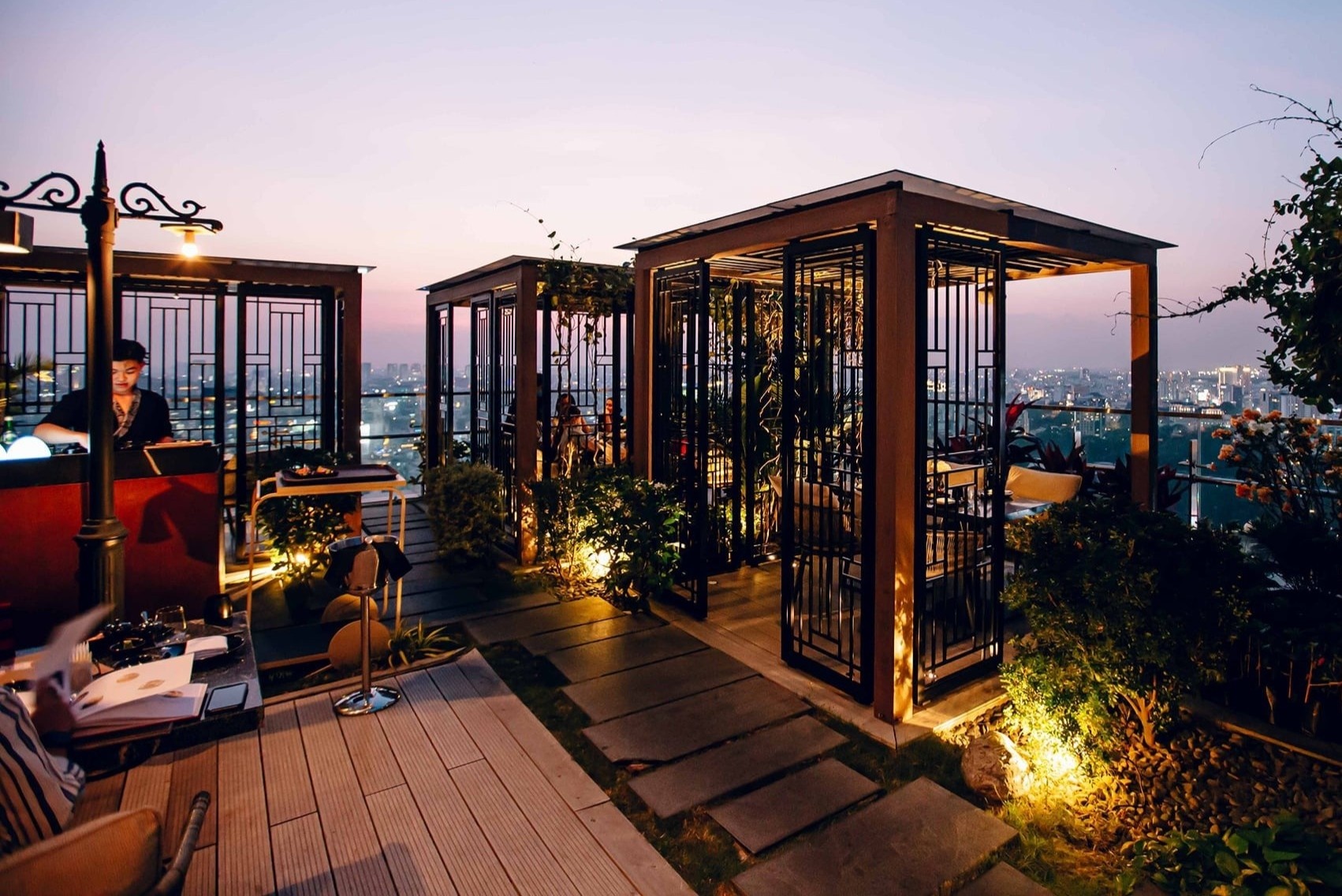 10 nha hang ngam phao hoa dip 30/4 hinh anh