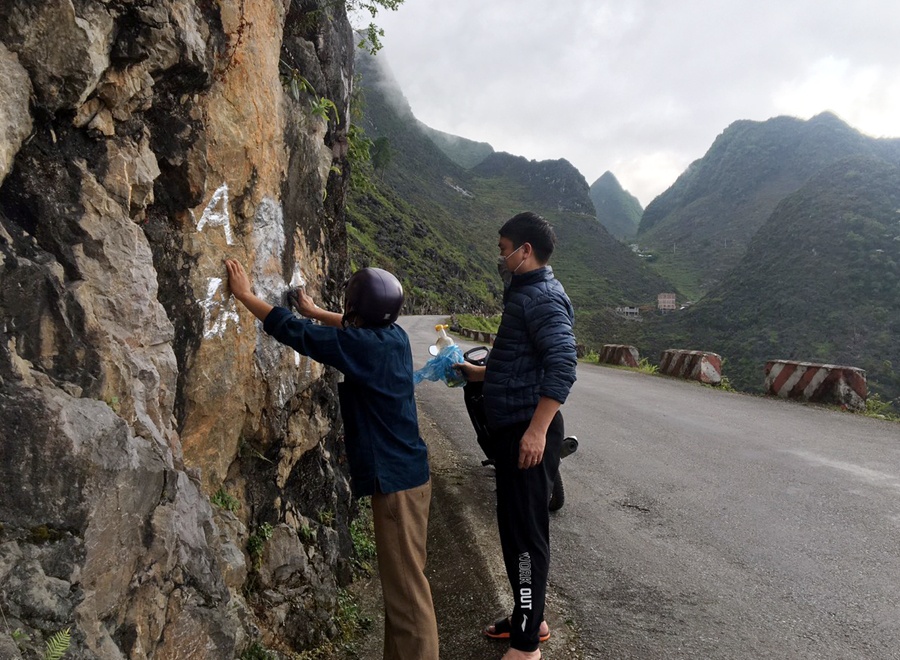 son chu tren cao nguyen da Dong Van anh 3