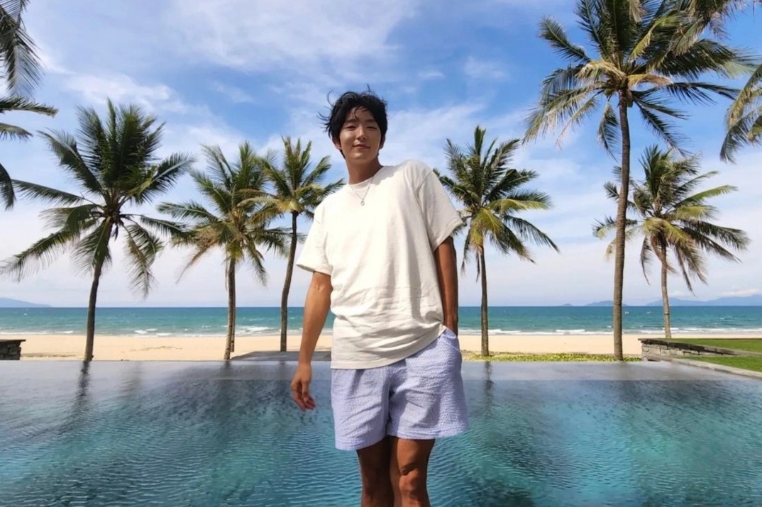 Lee Jun Ki o resort 5 sao, check-in pho co Hoi An hinh anh