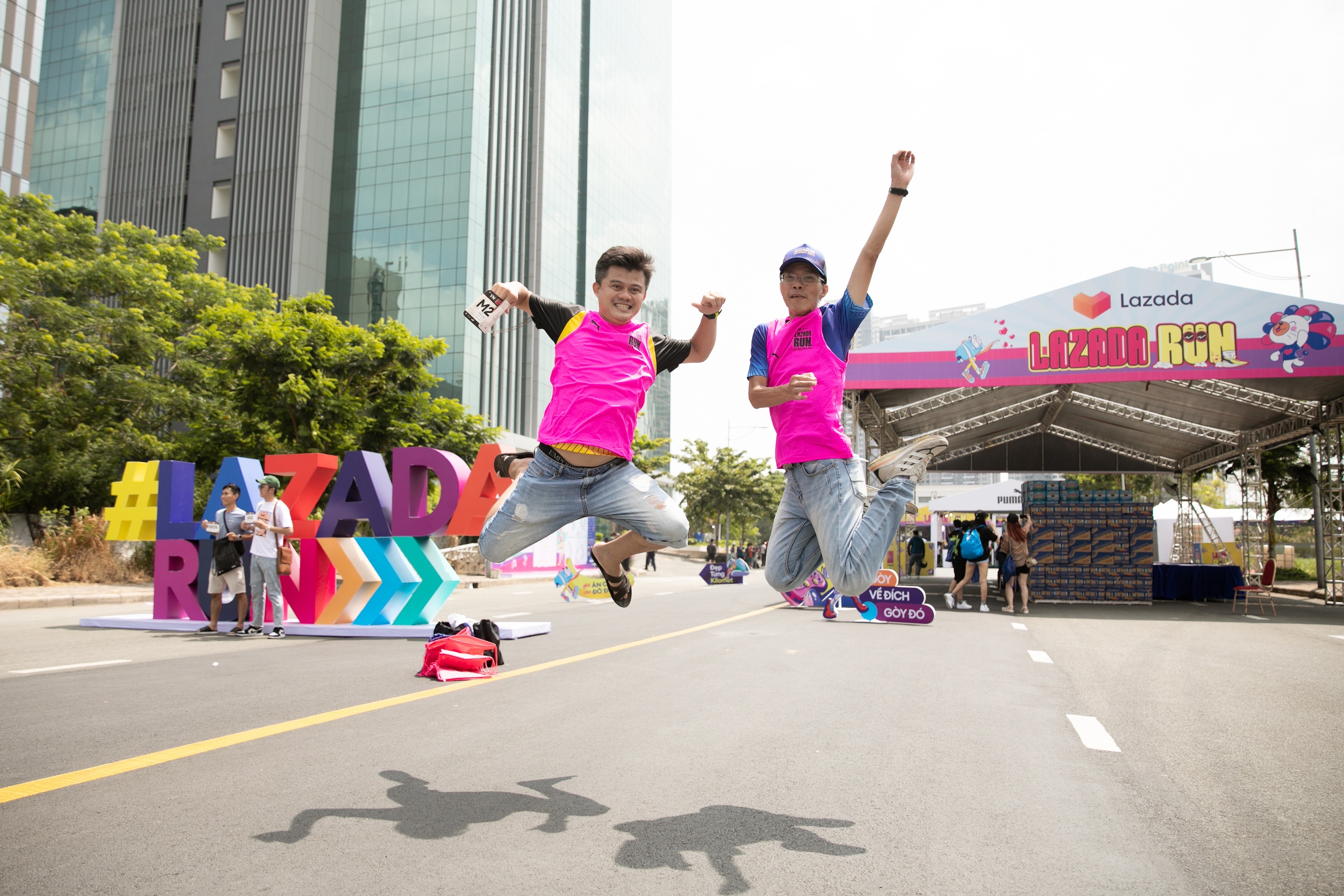 Lazada run anh 2