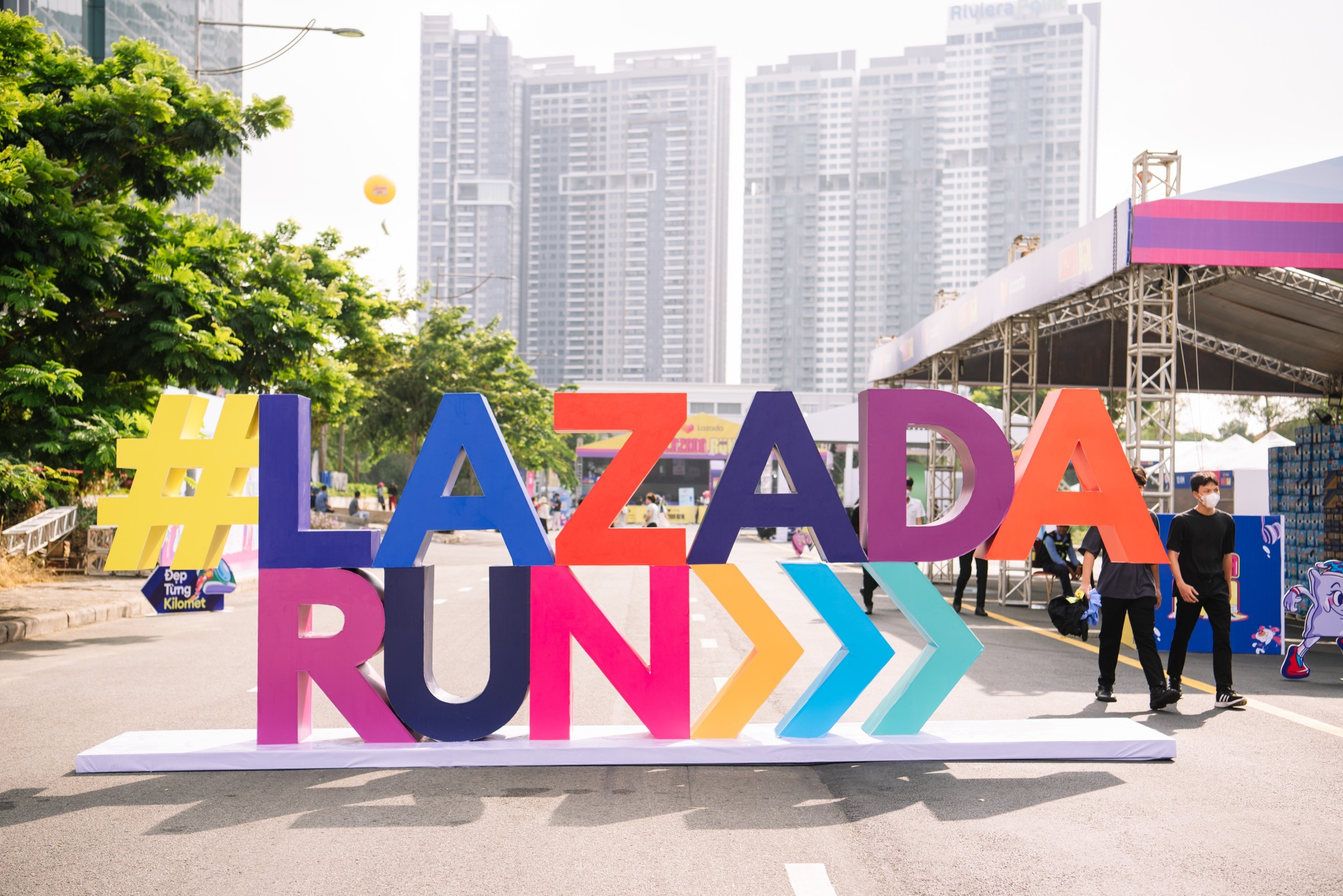 Lazada run anh 1