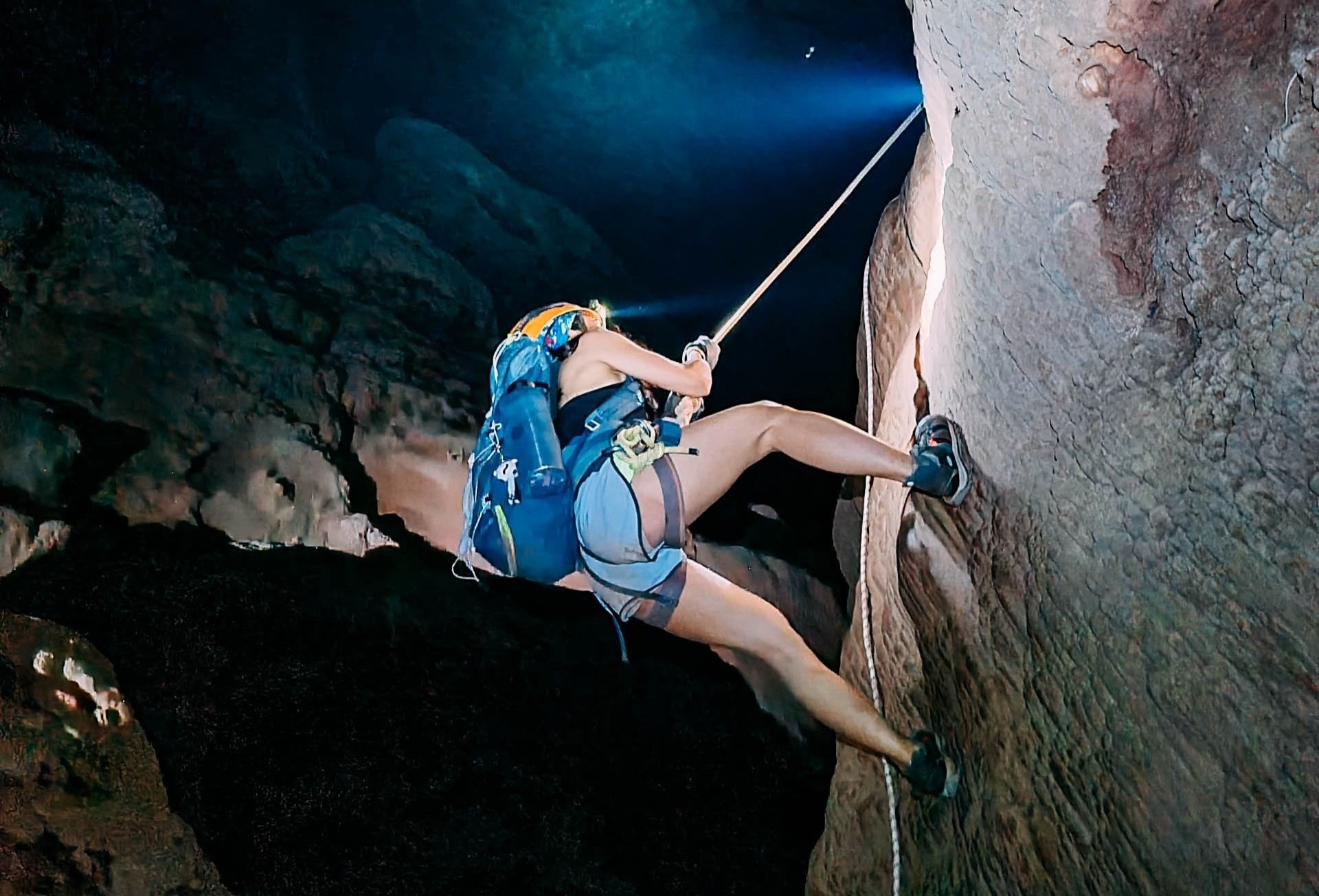 Trekking - xu huong moi cho nhung tam hon me kham pha hinh anh