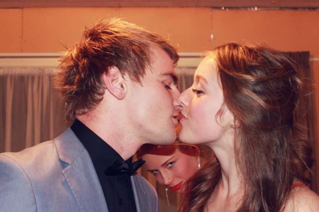 Anh vui: Choc gay banh xe hinh anh