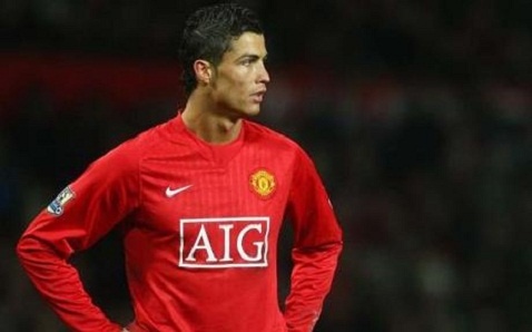 5 ly do de M.U 'lieu' mua Cristiano Ronaldo hinh anh
