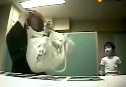 Nhung tro dua quai ac cua nguoi Nhat (phan 2) hinh anh