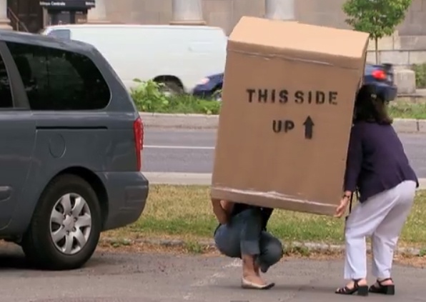 Clip hai: 'Nguoi tang hinh' hinh anh