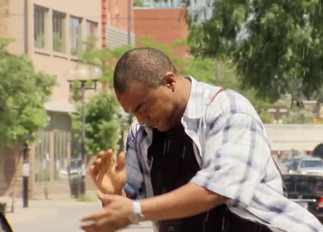 Clip hai: Den du duong hinh anh