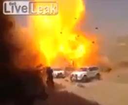 Khoanh khac xe bom no tung o Iraq hinh anh