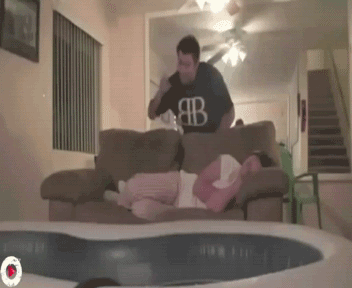 Nhung kieu danh thuc khung khiep hinh anh