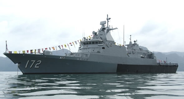 Malaysia lap can cu hai quan tren Bien Dong hinh anh