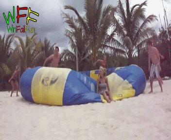 Nhung co gai 'qua khich' hinh anh