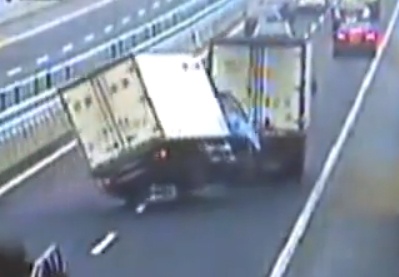 Xe tai danh vong bang 2 banh hinh anh