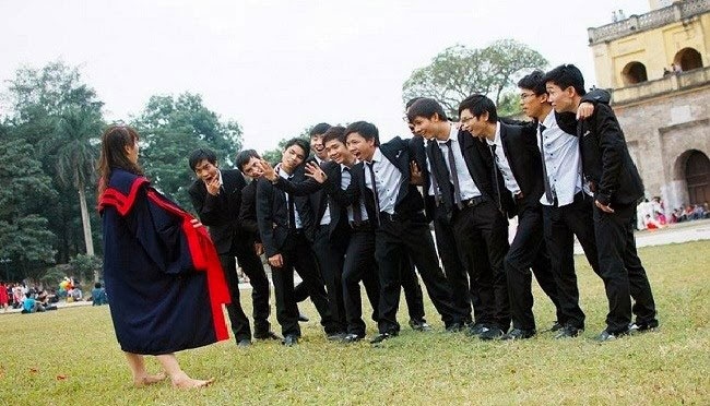 Anh vui chau A: Anh ky yeu ba dao hinh anh