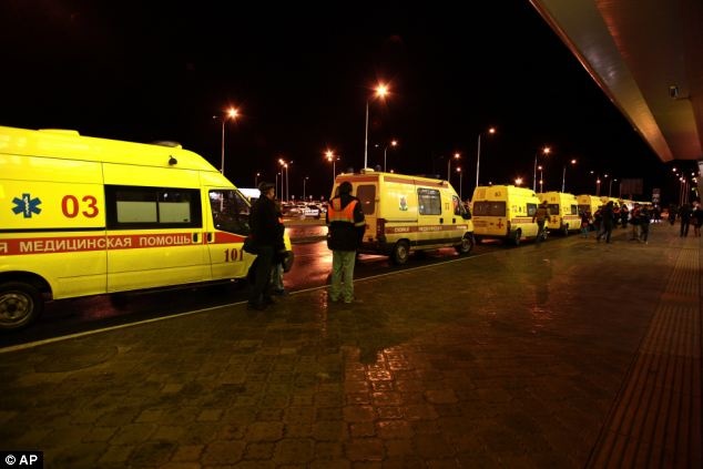 May bay Boeing 737 vo vun tai hien truong hinh anh