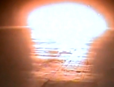 May bay Nga lao gan thang dung xuong dat va no hinh anh