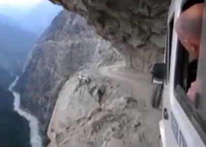 Cung duong tu than tren dinh Himalaya hinh anh